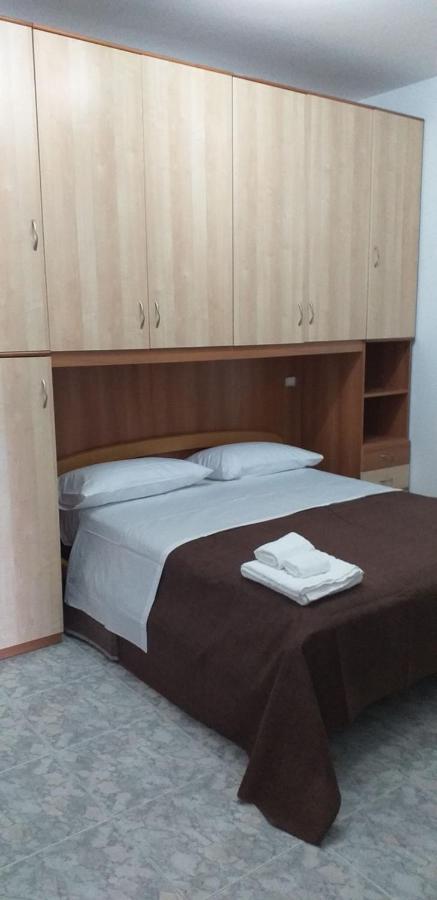 Bed and Breakfast Rosy House Scalea Exteriér fotografie