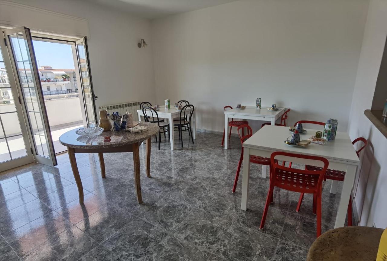 Bed and Breakfast Rosy House Scalea Exteriér fotografie
